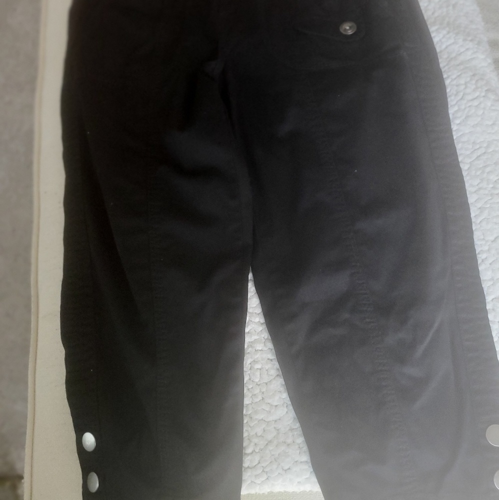 🦋Style and Co Black Capris